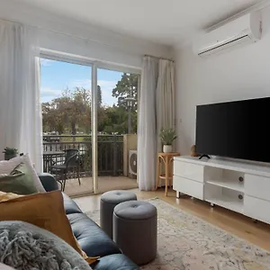  Holiday home Carrington Views,3 Bedrooms, Cbd, Parking